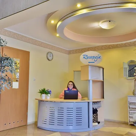 Hotel Dom Goscinny Morena Dąbki